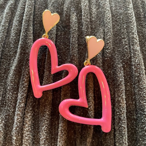‼️SOLD‼️PINK HEART💖Dangle Earrings💖 - Picture 2 of 7